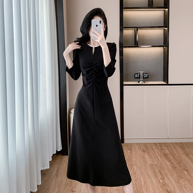 Simple temperament fold long pinched waist autumn slim dress