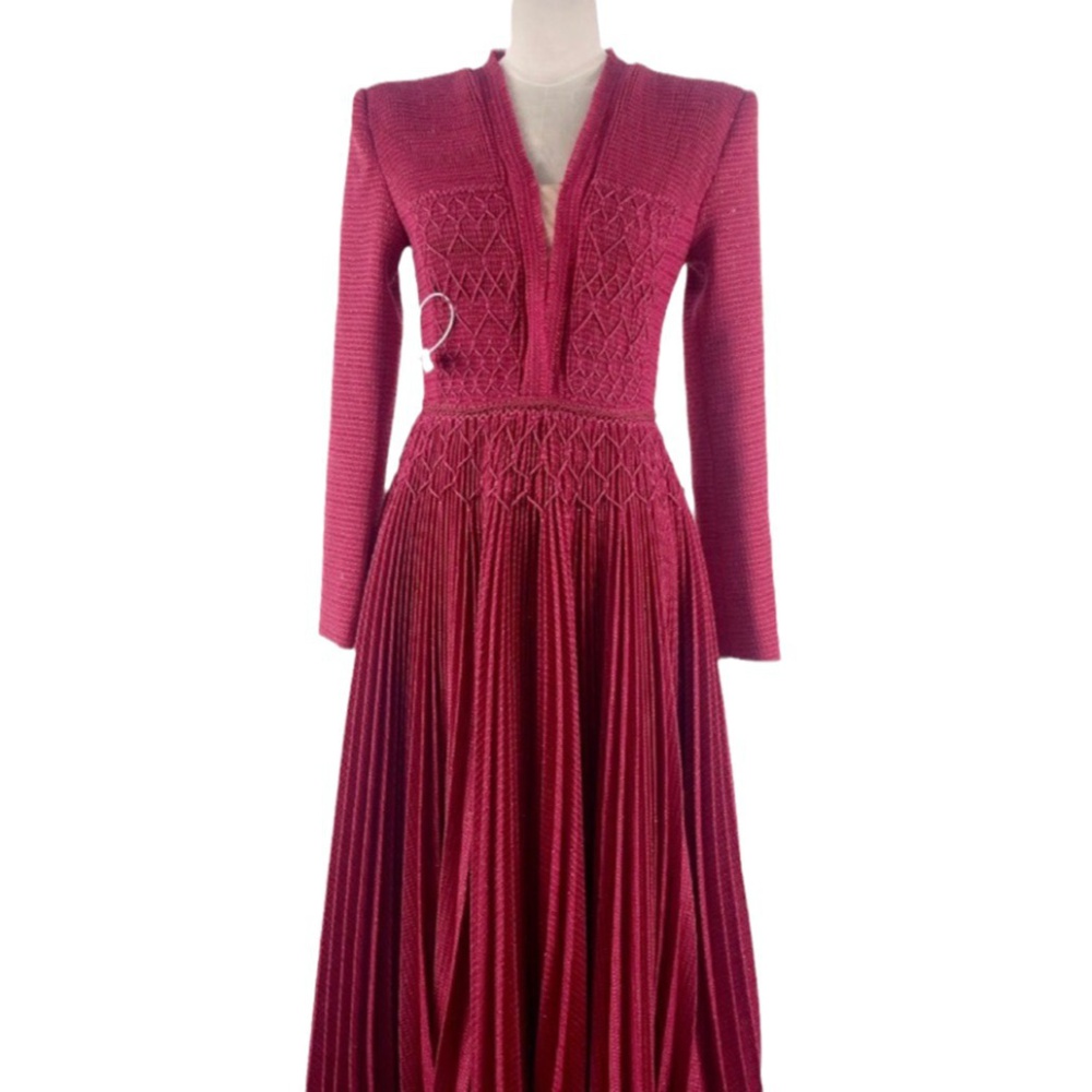 Long sleeve pleated long dress ladies temperament dress