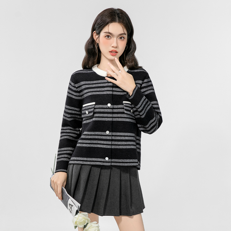 Knitted slim coat chanelstyle cardigan for women