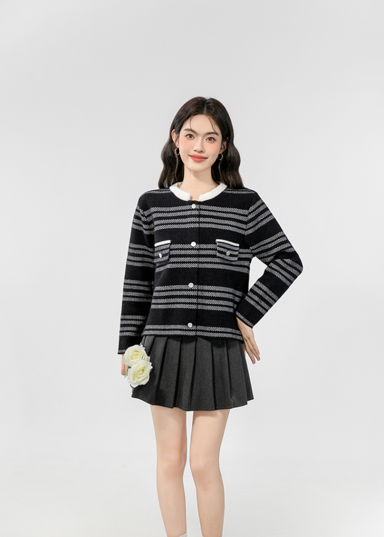 Knitted slim coat chanelstyle cardigan for women