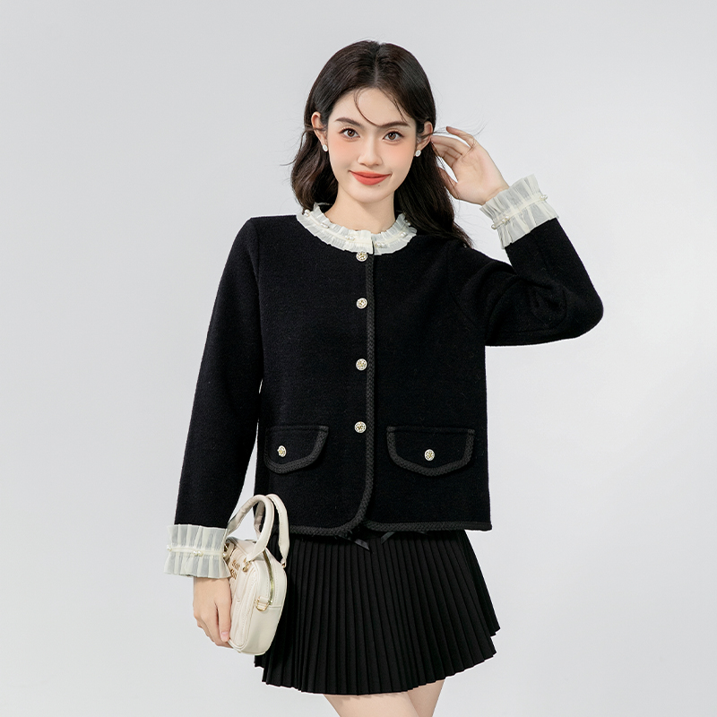 Western style cardigan tender sweater for women