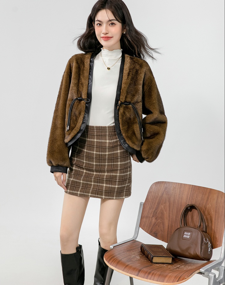 Short autumn and winter fur coat horn buckle chanelstyle tops