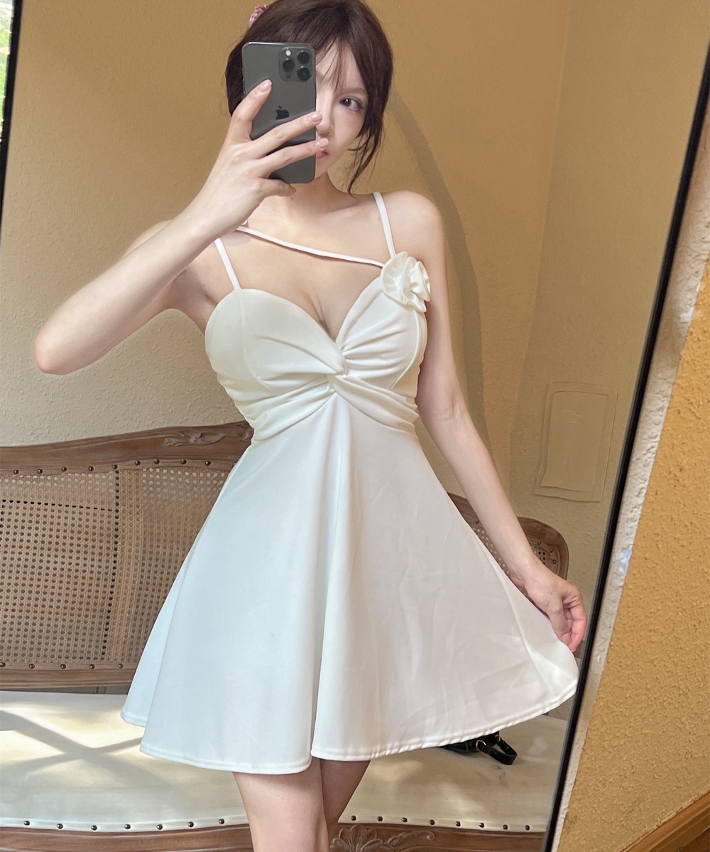 Low-cut sexy nightclub night show temperament sling dress