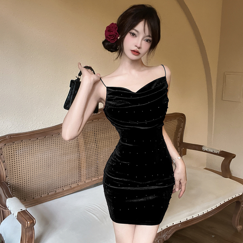 Slim autumn and winter sexy red velvet A-line dress