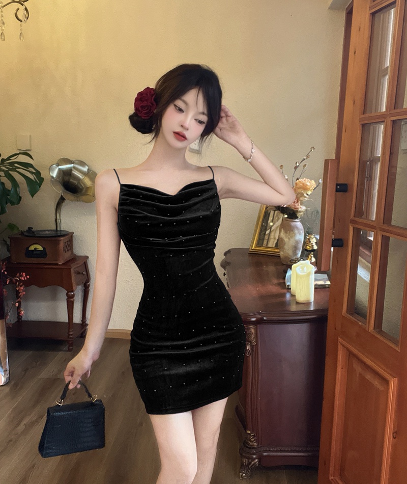 Slim autumn and winter sexy red velvet A-line dress