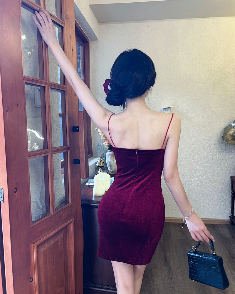 Slim autumn and winter sexy red velvet A-line dress