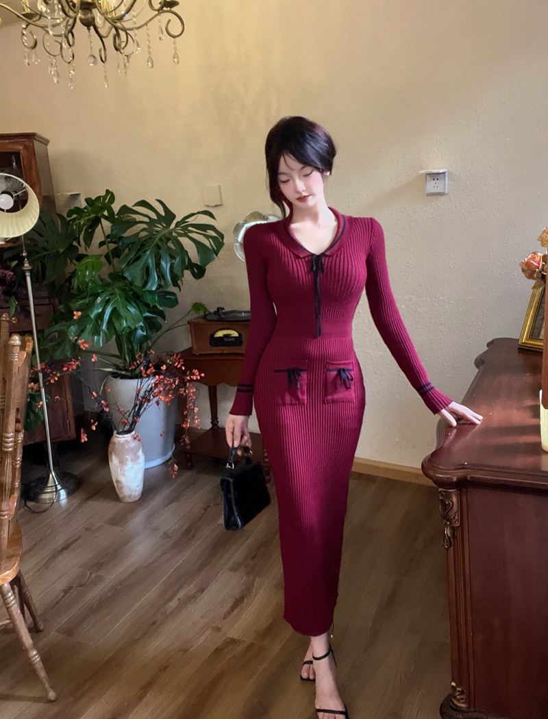 Niche bottoming dress V-neck long dress for women