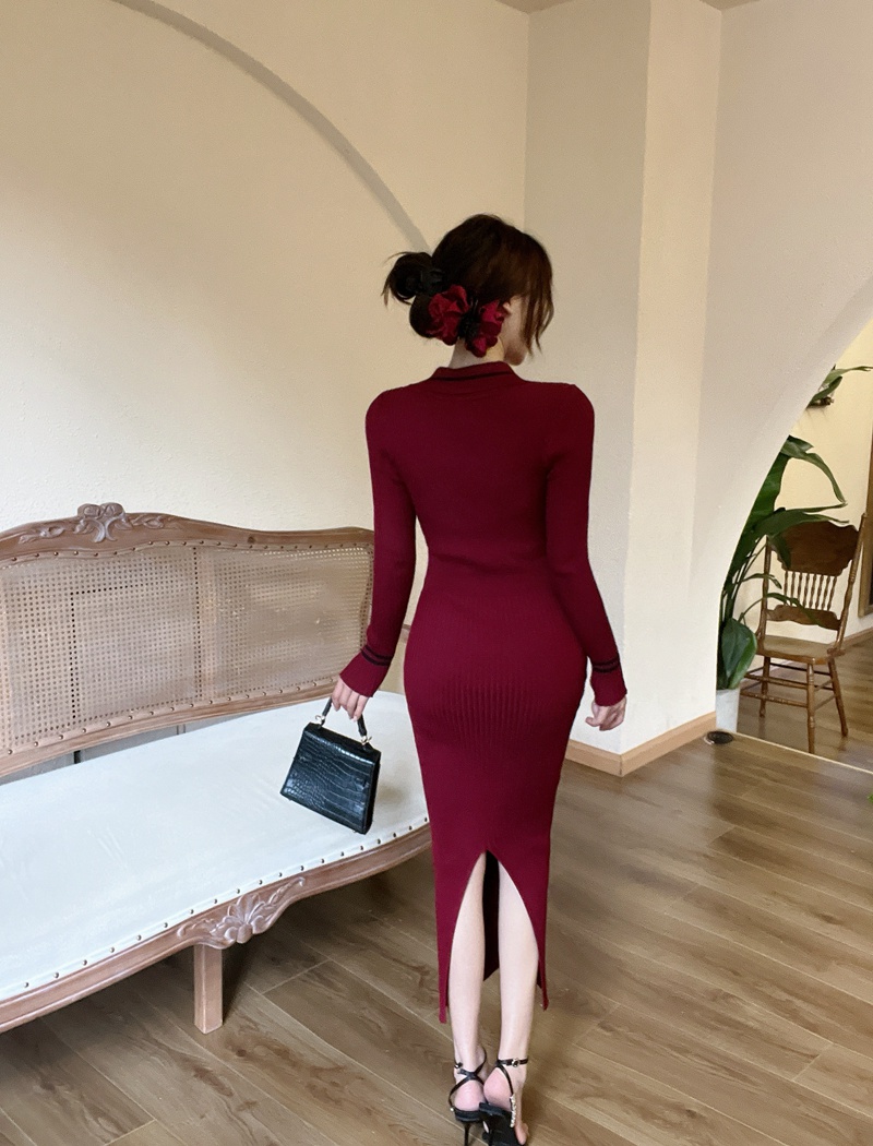 Niche bottoming dress V-neck long dress for women