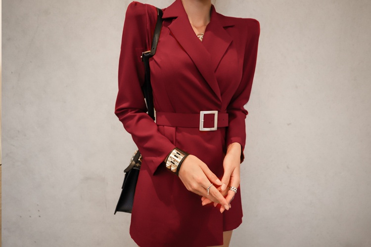 Slim lapel dress elegant business suit for women