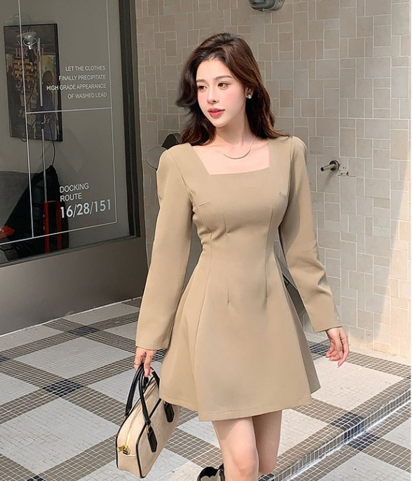 Pinched waist long sleeve T-back slim dress