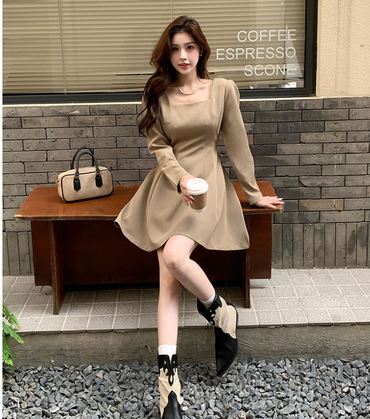 Pinched waist long sleeve T-back slim dress