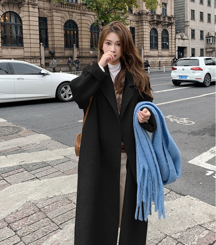 Long loose pink commuting woolen coat for women