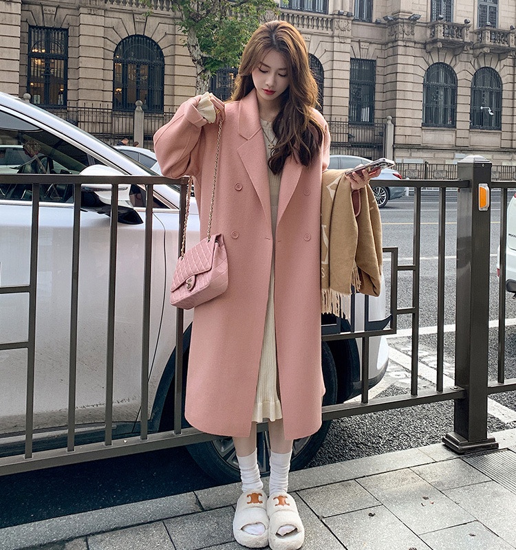 Long loose pink commuting woolen coat for women