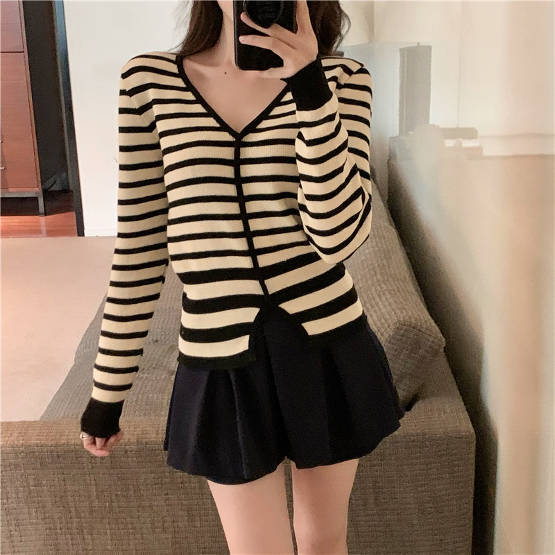 Mixed colors knitted V-neck retro stripe autumn tops