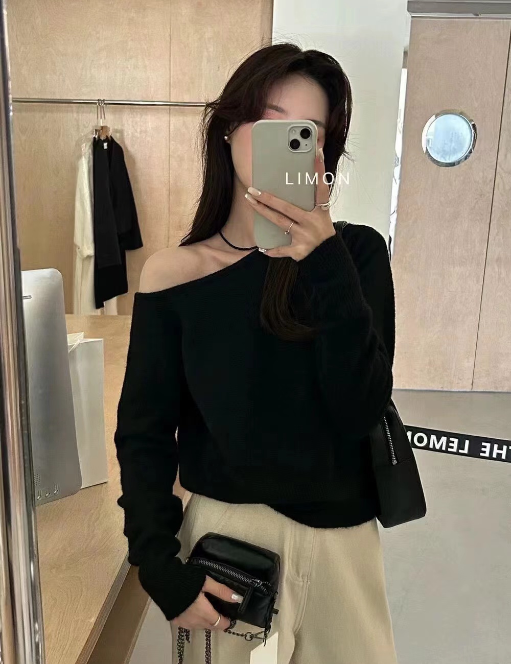 Flat shoulder tops autumn bottoming shirt for women