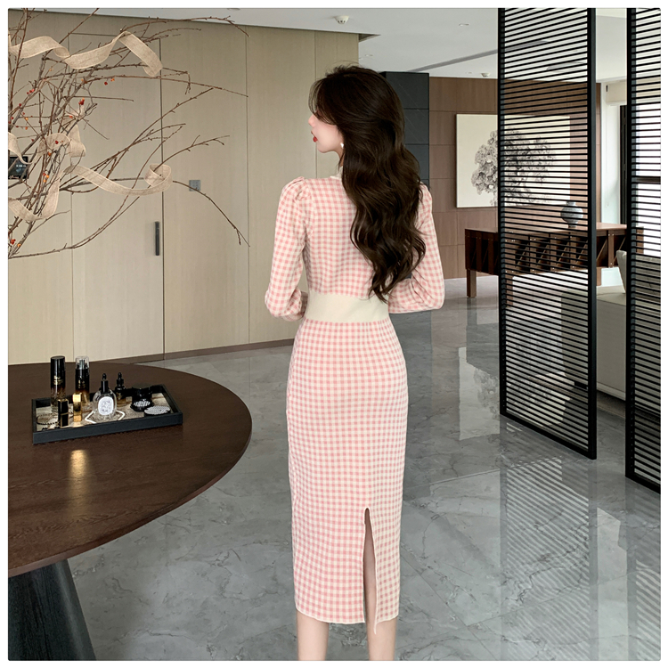 Knitted chanelstyle dress long autumn and winter long dress