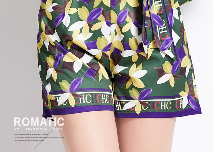 With belt all-match shorts printing shirt a set