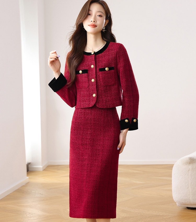 Chanelstyle red light luxury skirt 2pcs set for women