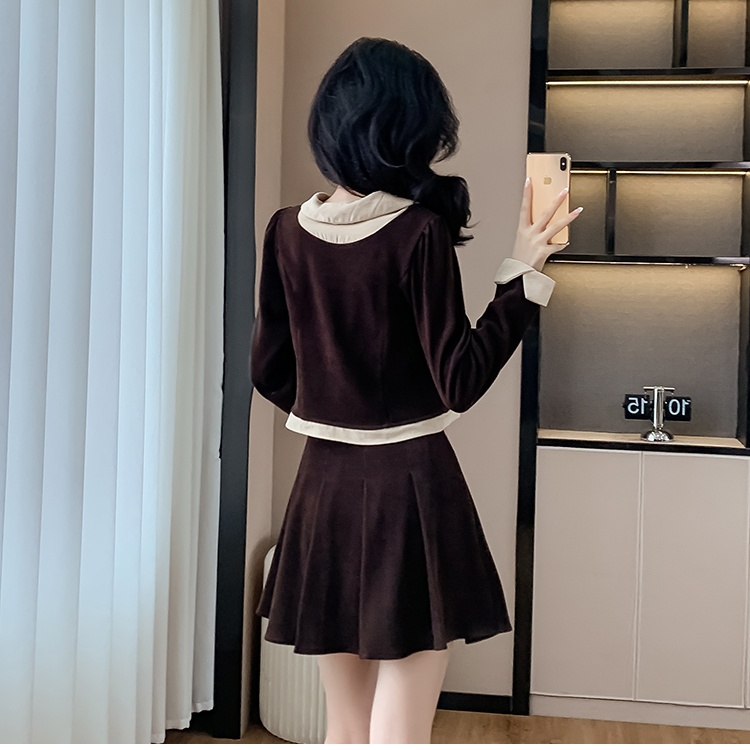 Short velveteen shirt pleated show young skirt a set