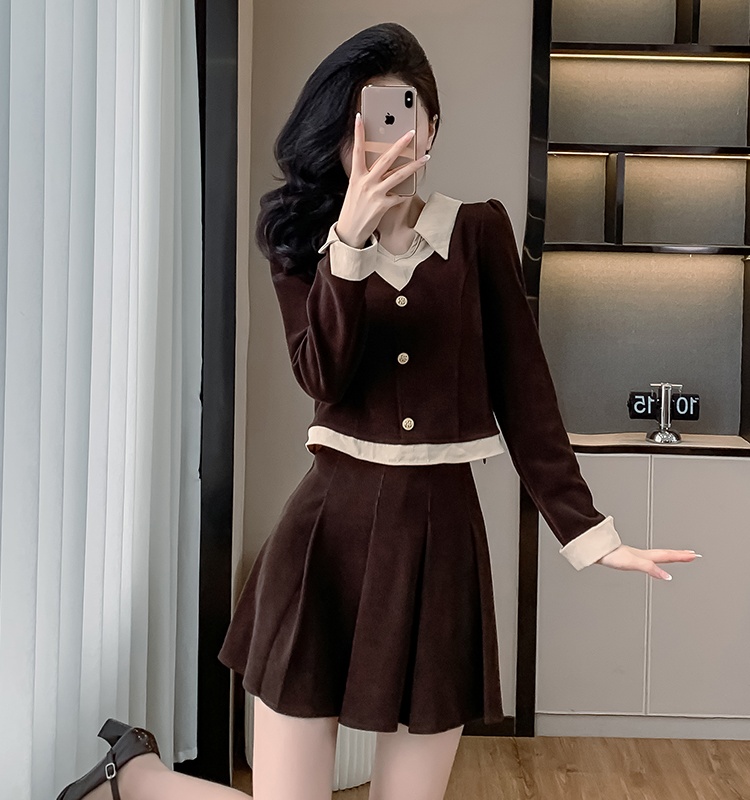 Short velveteen shirt pleated show young skirt a set