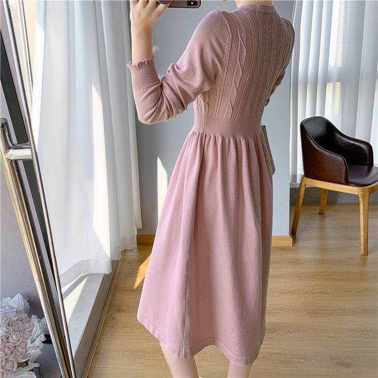 Long bottoming overcoat inside the ride dress for women