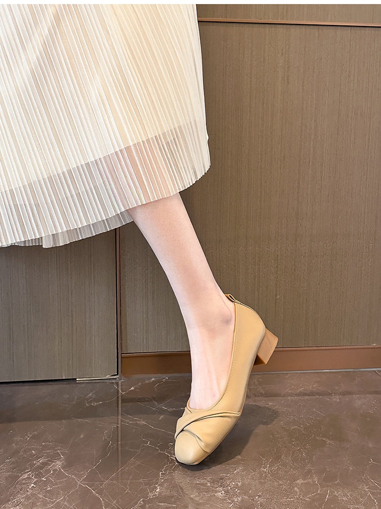 Low autumn shoes chanelstyle skirt for women