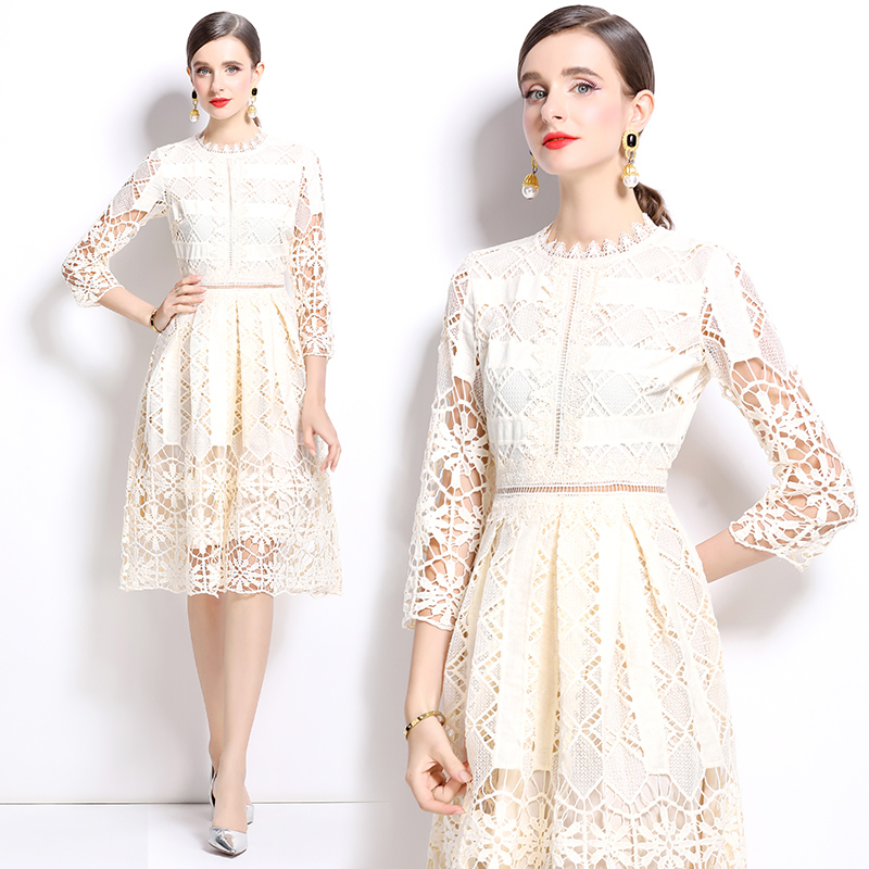 Hollow long sleeve printing slim lace dress