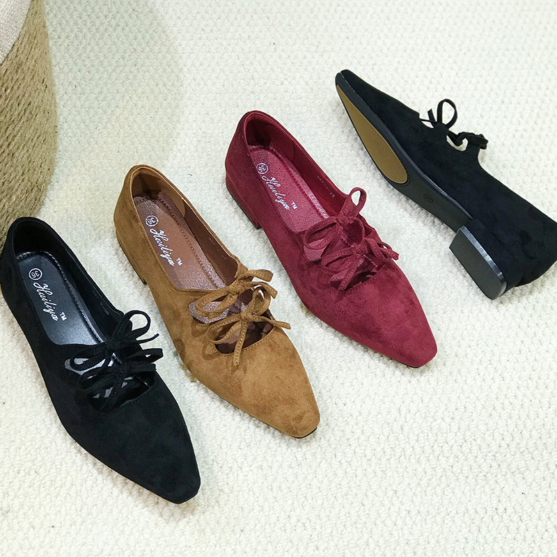 Pointed spring and autumn thick low shoes for women