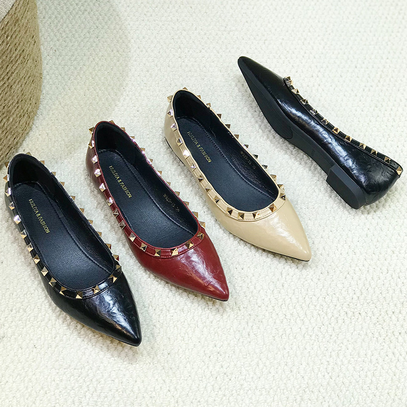 Lady flat simple slim rivet four seasons pointed shoes