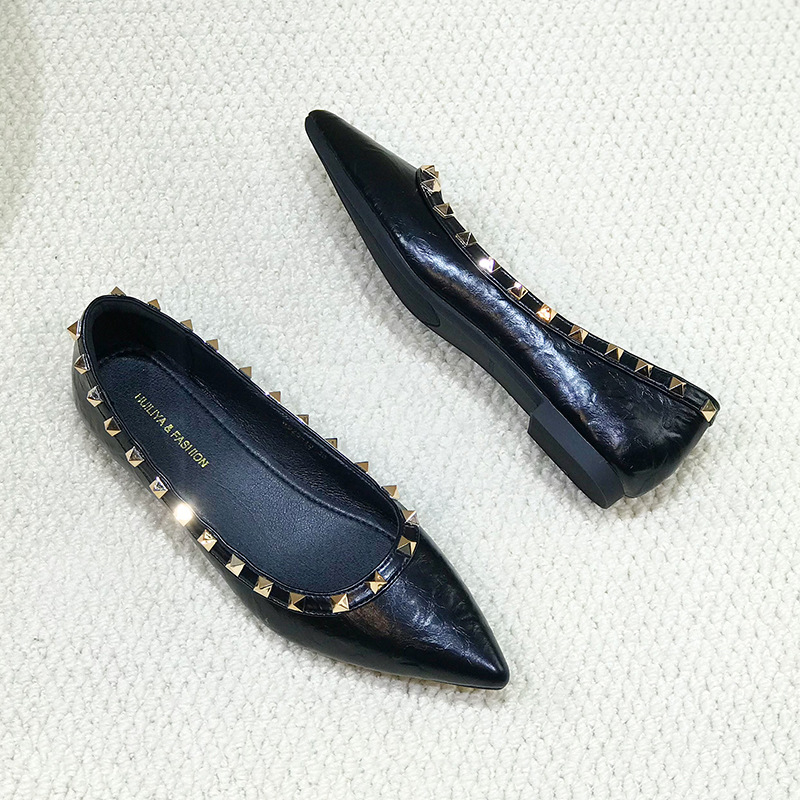 Lady flat simple slim rivet four seasons pointed shoes