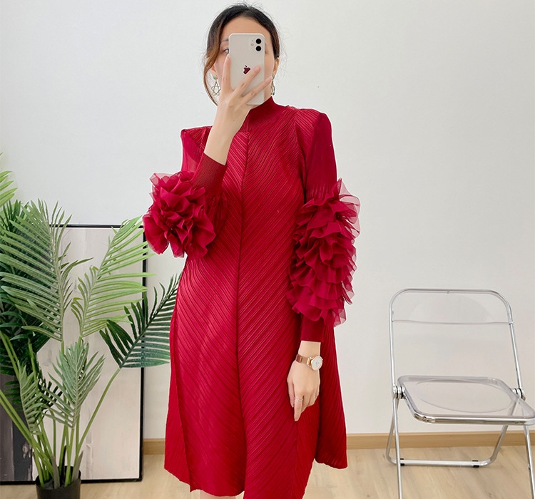 Embroidery long dress fold dress for women