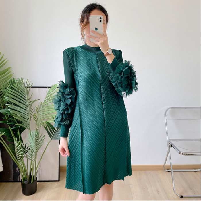 Embroidery long dress fold dress for women