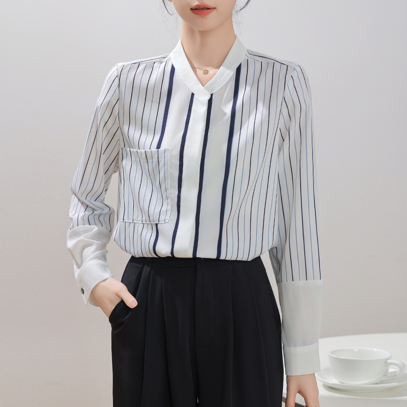 Long sleeve autumn simple stripe shirt