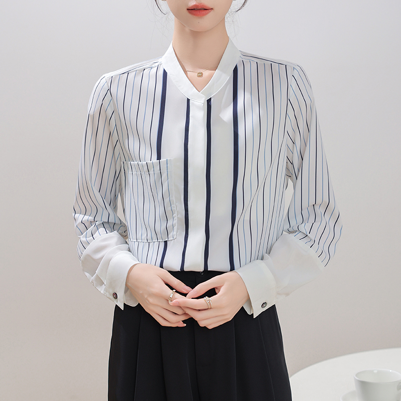 Long sleeve autumn simple stripe shirt