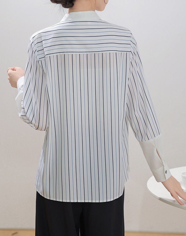 Long sleeve autumn simple stripe shirt