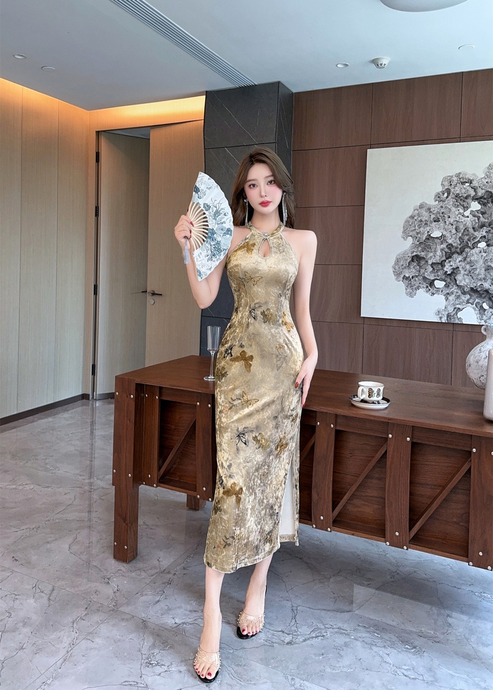 Light lady cheongsam Chinese style dress