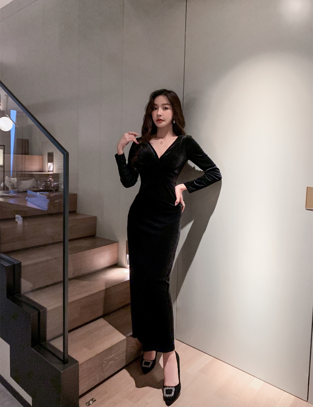 Bottoming long sleeve dress sexy V-neck formal dress