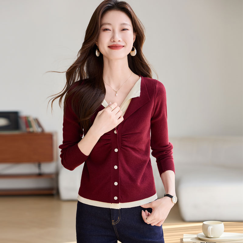 Retro autumn and winter sweater Pseudo-two long sleeve tops