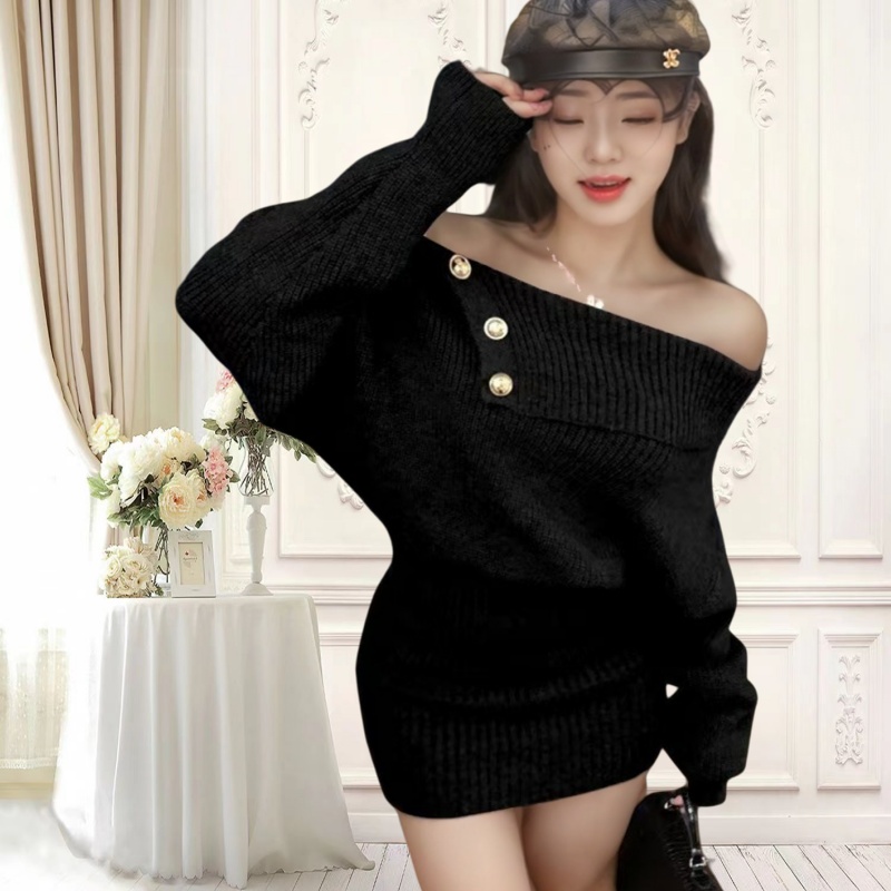 Knitted package hip sloping shoulder dress for women