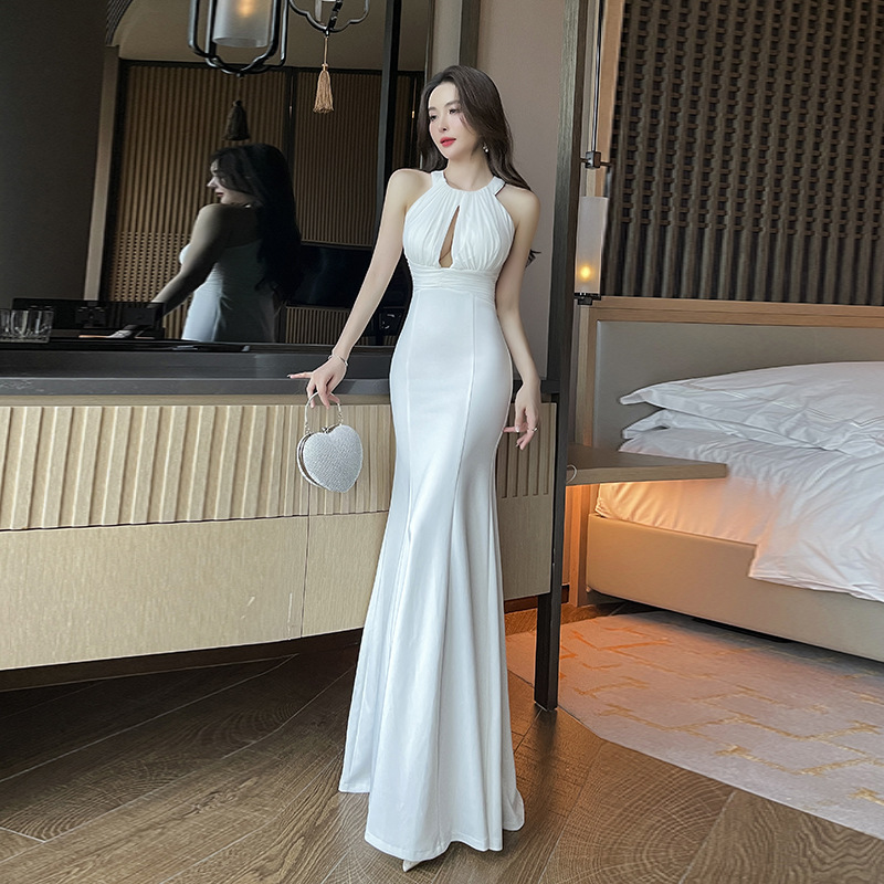 Temperament night show formal dress white halter dress