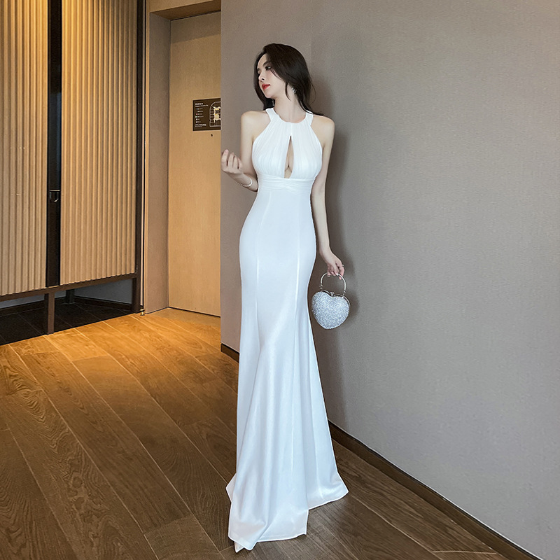 Temperament night show formal dress white halter dress