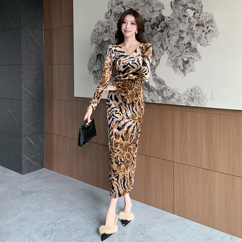 Temperament autumn and winter long dress for women