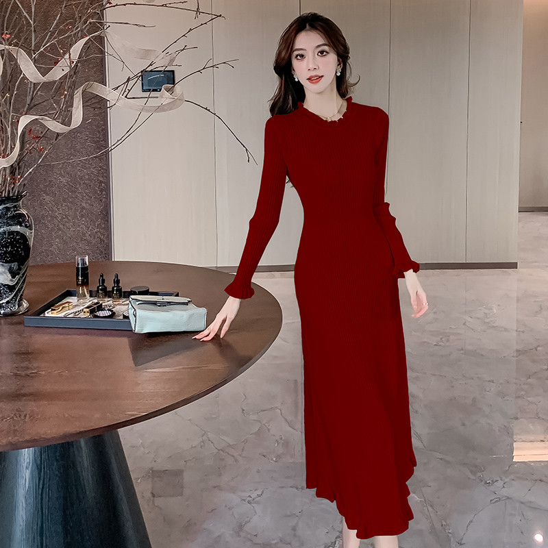 Autumn and winter bottoming knitted fashion dress for women