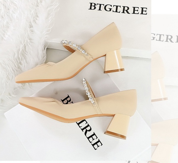 Low thick retro rhinestone pearl shoes for women