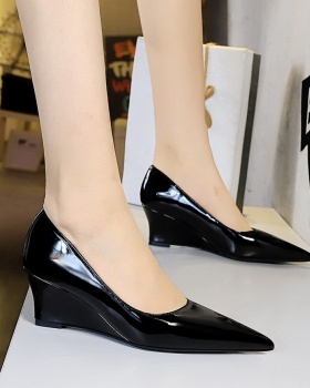 High-heeled patent leather slipsole slim shoes for women