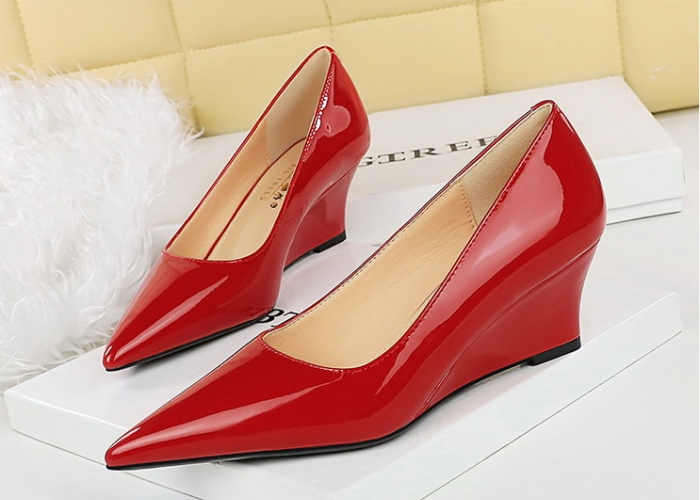 High-heeled patent leather slipsole slim shoes for women