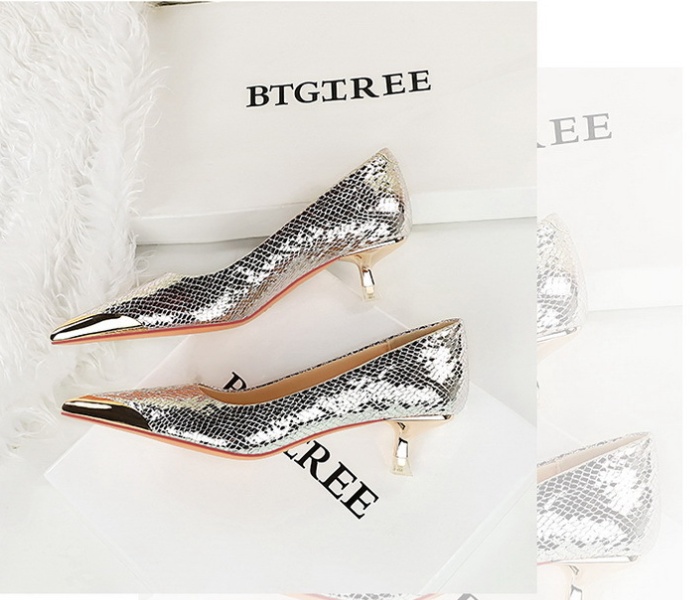 Sequins serpentine pointed middle-heel shoes for women