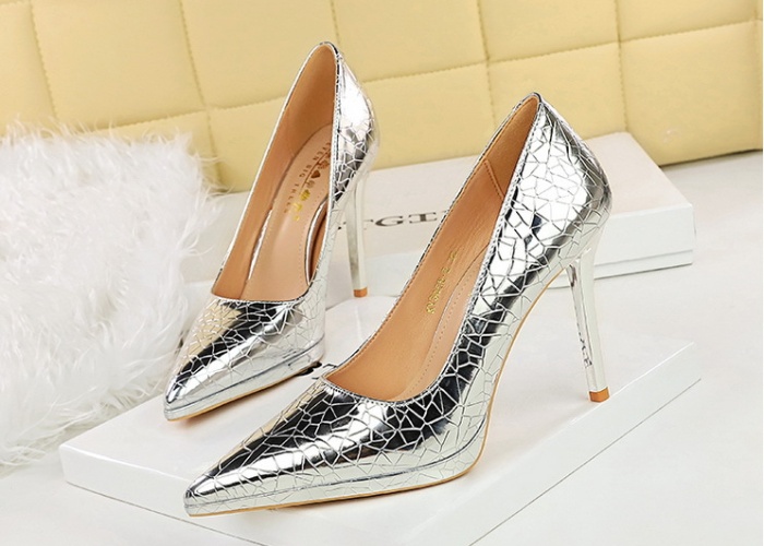 Fine-root European style nightclub banquet shoes for women