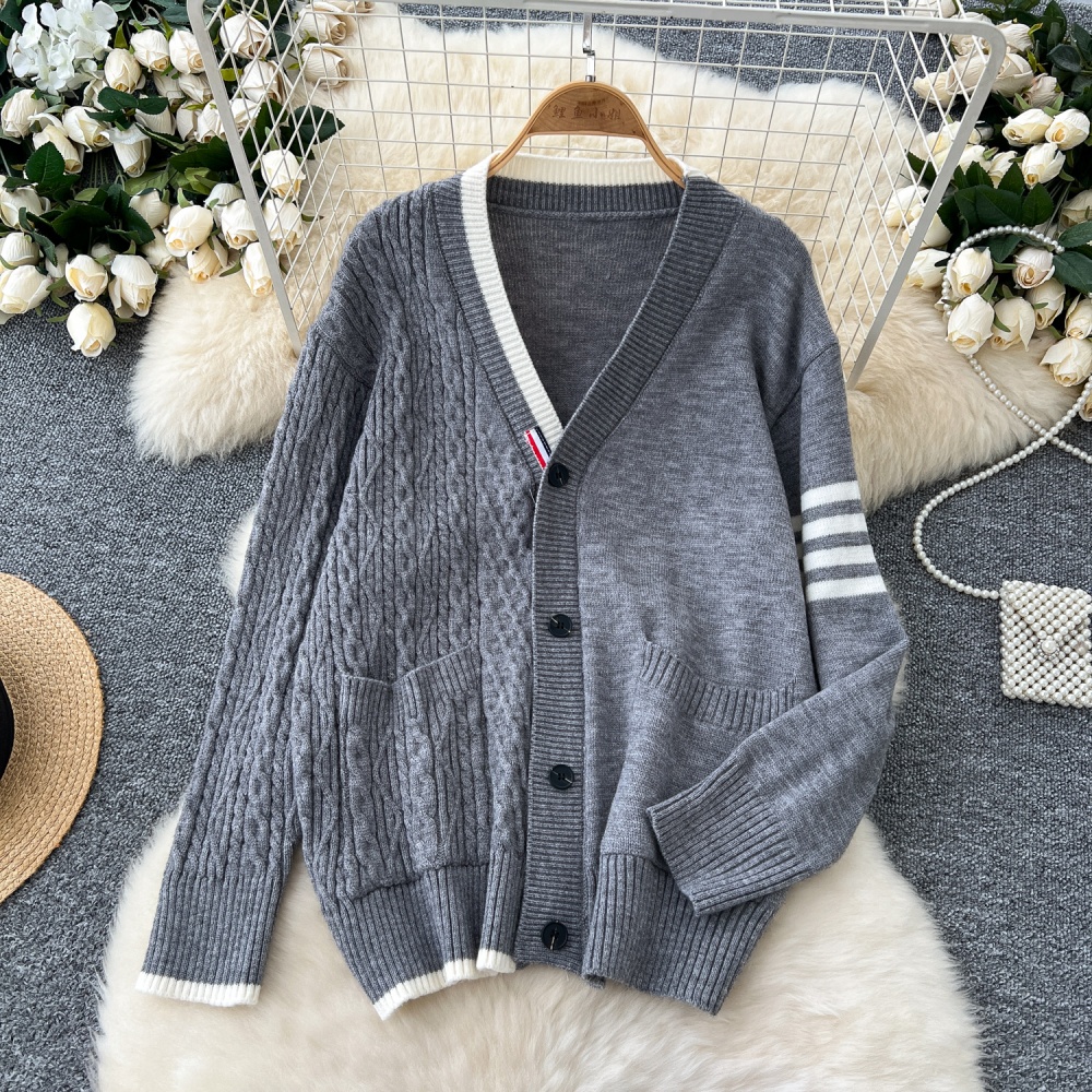 Slim V-neck college style long sleeve loose sweater