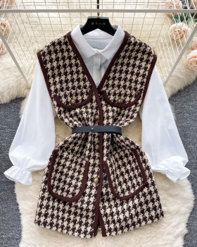 Chanelstyle loose shirt pinched waist waistcoat a set